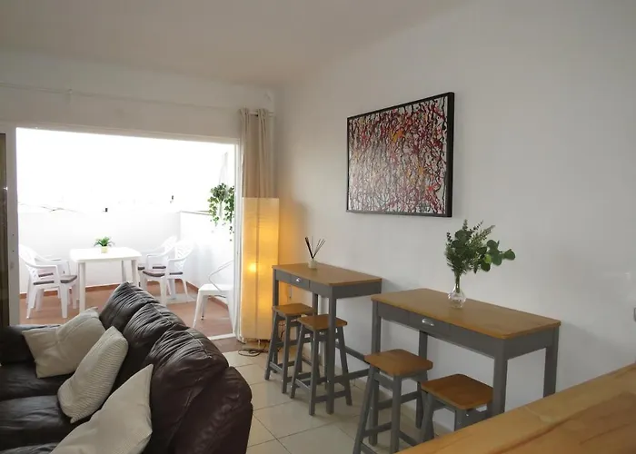 Biosfera Modern Bright Old Town Two Bedroom Apartment Pdc
