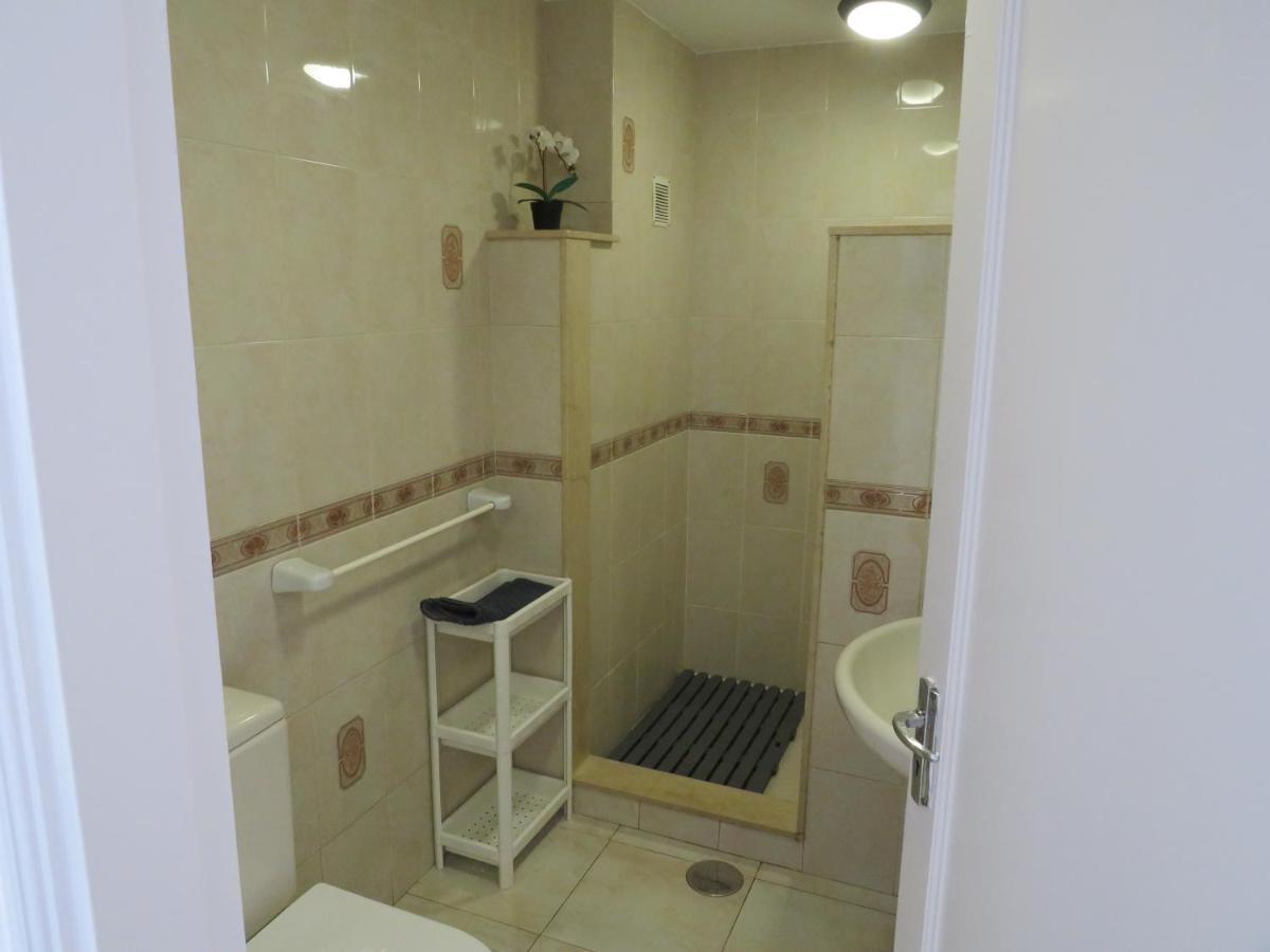 Modern Bright Old Town Two Bedroom Pdc Appartement *